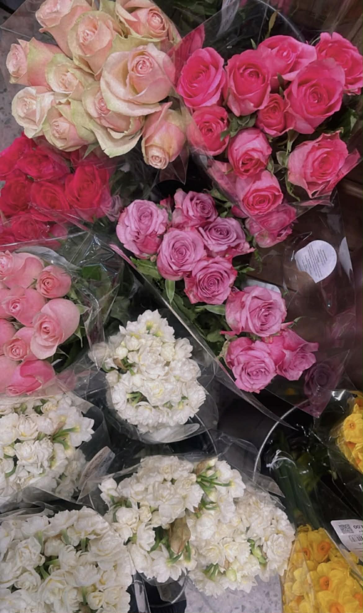 Seasonal bouquet arrangement
